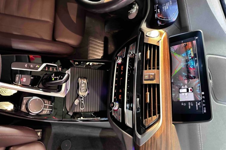 Used BMW X3 2021 Facelift xDrive28i M Sport Package Interior 8