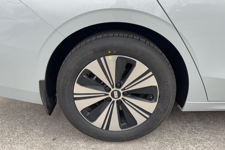 Used Geely Galaxy Galaxy A7 2025 Model EM-i 150km Prestige Edition