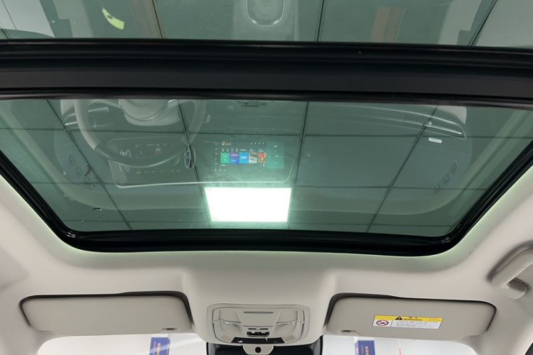 Used ORA Good Cat 2023 401 km Standard Range Premium Version Lithium Iron Phosphate