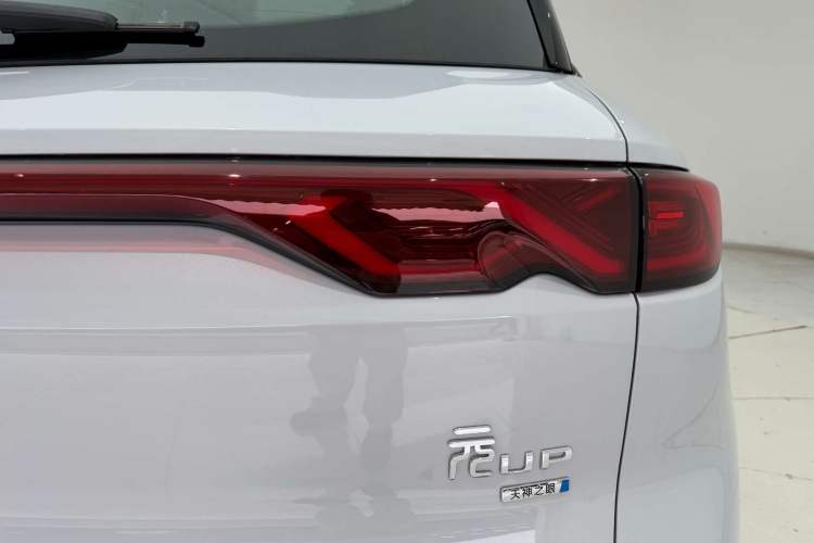 Used BYD Yuan UP 2025 Intelligent Driving Version 401 km Beyond-Range Edition
