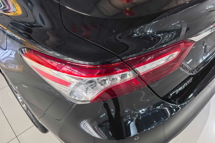 Used Toyota Camry 2021 2.5G Luxury Edition
