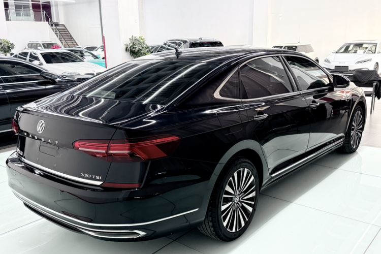 Used Volkswagen Passat 2019 330TSI Luxury Edition China VI Standard
