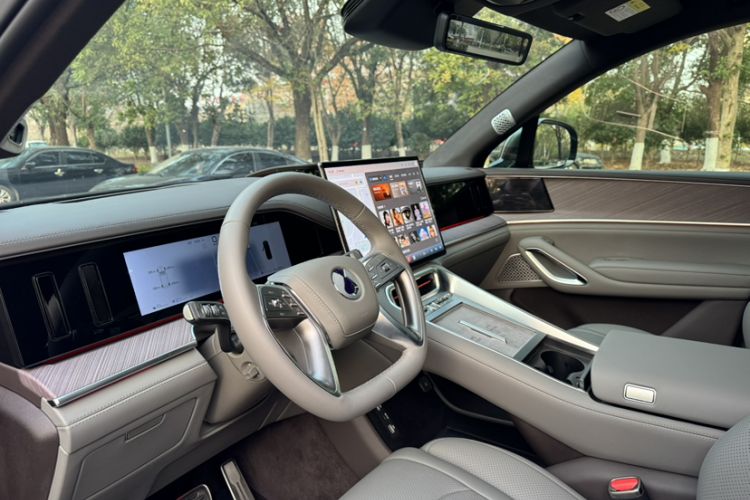 Used Denza N9 2025 Flagship Model