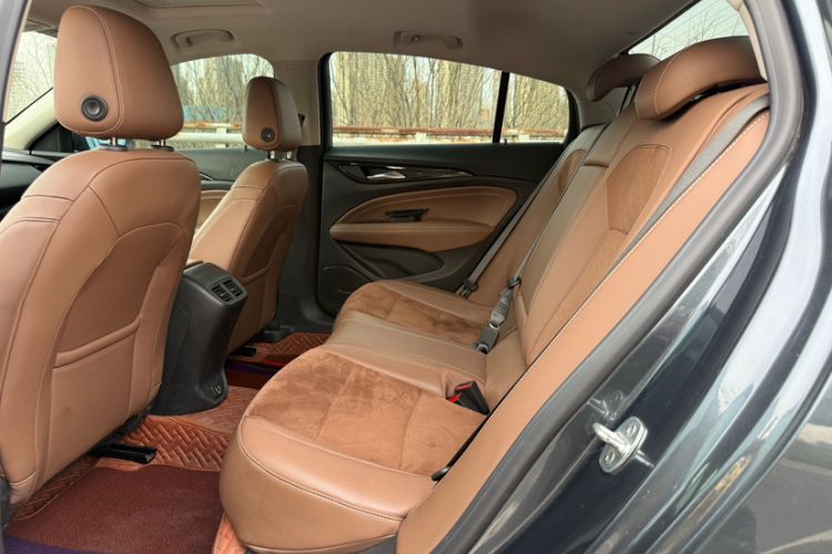 Used Buick Regal 2020 552T Luxury Version Interior 3