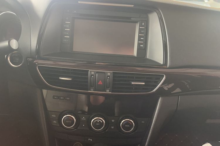 Used Mazda Atenza 2015 2.0L Blue Sky Luxury Edition