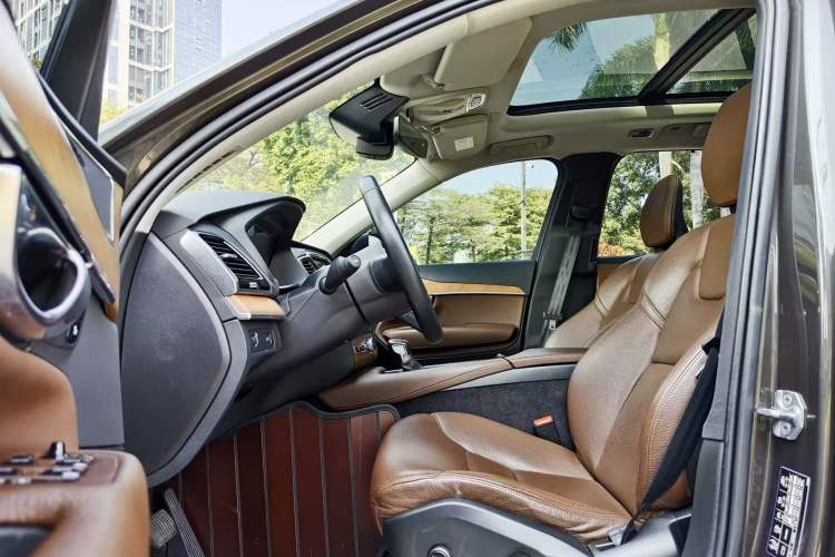 Used Volvo XC90 2019 T6 Zhiyi Edition 7-Seater China VI Standard