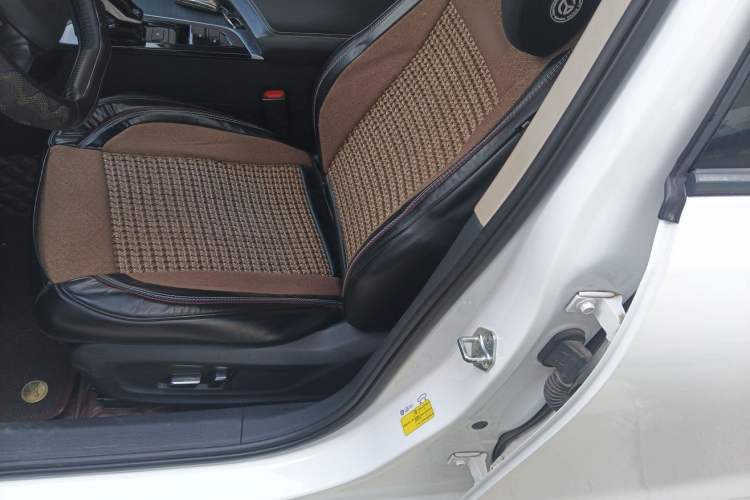 Used Bestune B70 2021 1.5T Automatic Smart Enjoyment Edition Interior 3