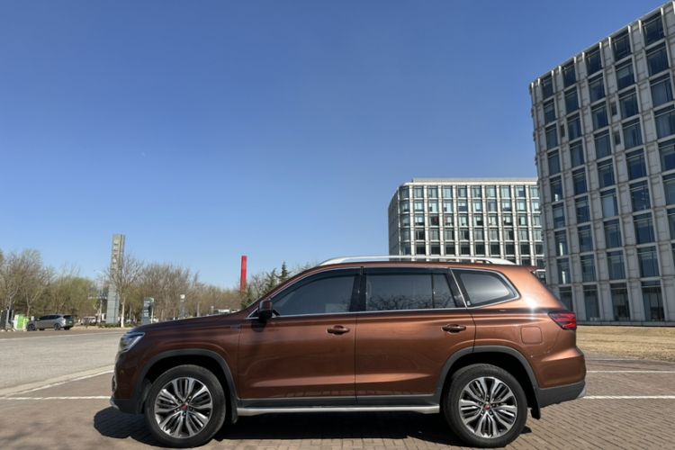 Used Roewe RX8 2018 30T Smart Connectivity All-Wheel Drive Supreme Edition