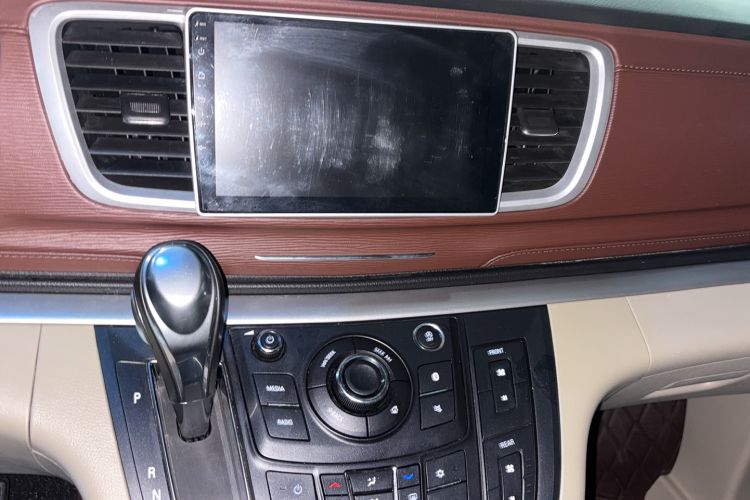 Used Buick GL8 2018 28T Comfort Model China VI Standard