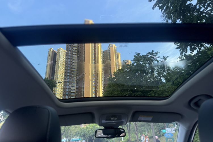 Used Roewe RX5 2018 30T Two-Wheel Drive Automatic Internet Smart Edition