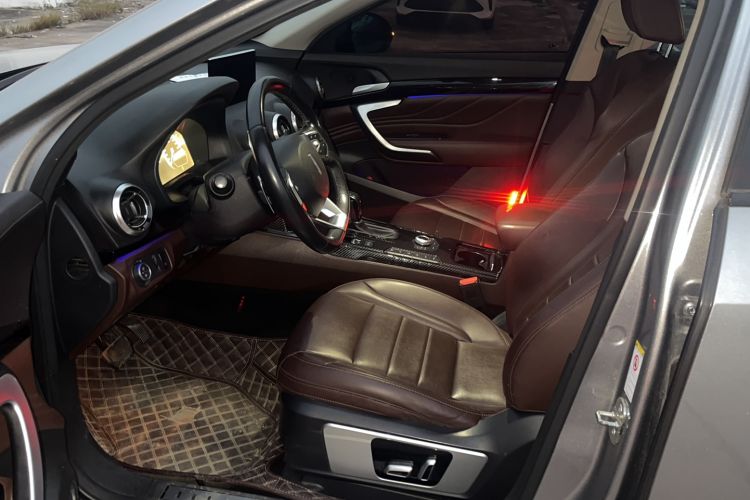 Used Wey VV7 2017 2.0T Ultra-Luxury Version
