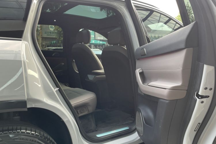 Used Nio ES7 2022 100 kWh Interior 5