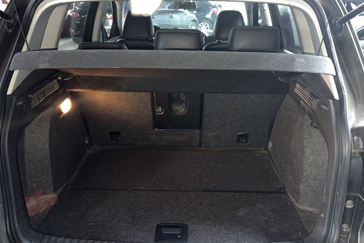 Used Volkswagen Tiguan L 2016 280TSI Automatic Two-Wheel-Drive Silk Road Style Edition