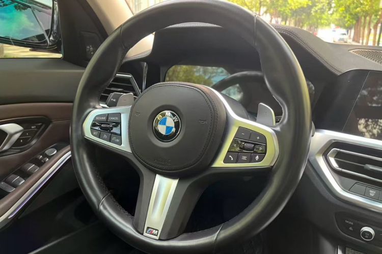 Used BMW 3 Series 2022 325Li M Sport Night Edition Package Interior 4