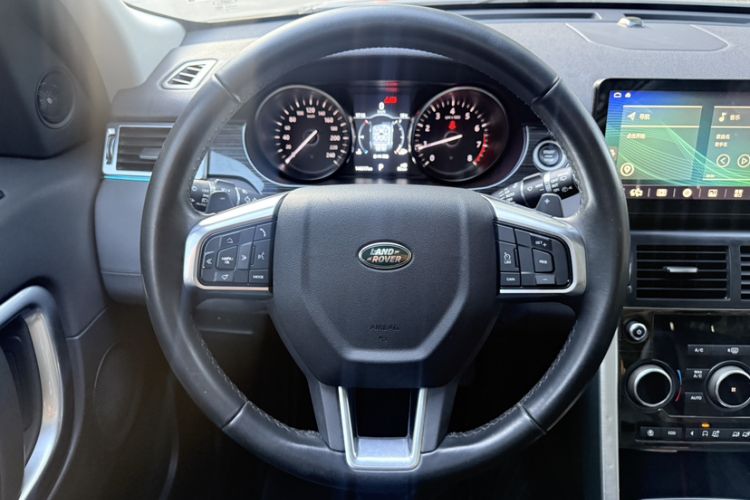 Used Land Rover Discovery Sport 2019 240 PS SE Version China VI Standard
