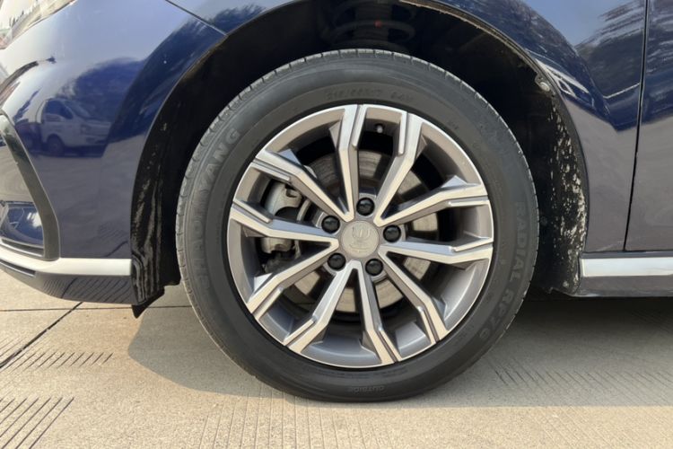 Used BYD Song MAX 2021 Upgraded Model 1.5T Automatic Luxury 7-Seater Exterior 3