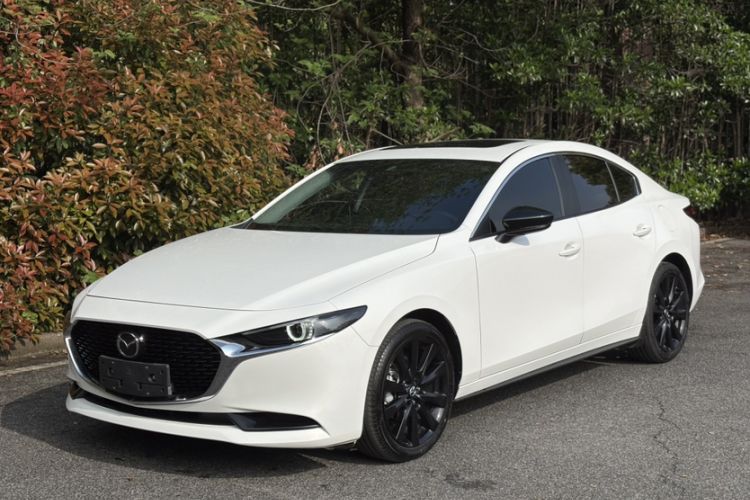Used Mazda 3 Axela 2023 2.0L Automatic ZhiZhen Edition Front Left 45 Deg