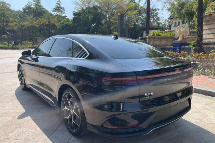 Used BYD Han 2022 DM-i 242km Flagship Model
