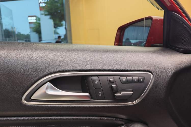 Used Mercedes-Benz GLA 2016 GLA 200 Fashion Model