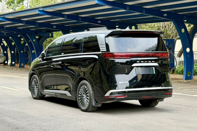 Used Denza D9 2025 EV Intelligent Driving Edition 620 Luxury Model
