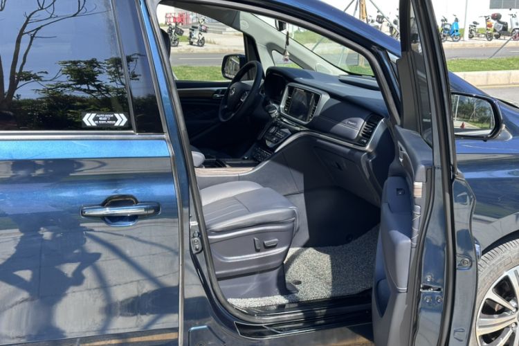 Used GAC Trumpchi M8 2019 320T Ultimate Edition
