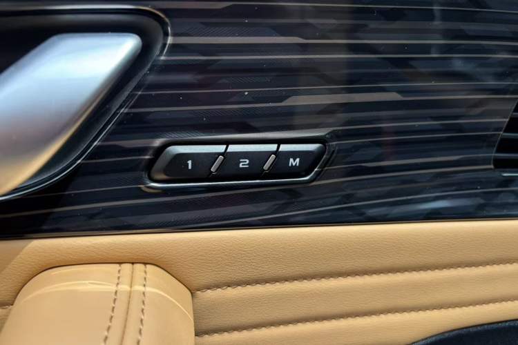 Used Geely Auto Monjaro L Extended Range Electric Version 2022 1.5T DHT Range-Extending Electric Flagship Edition