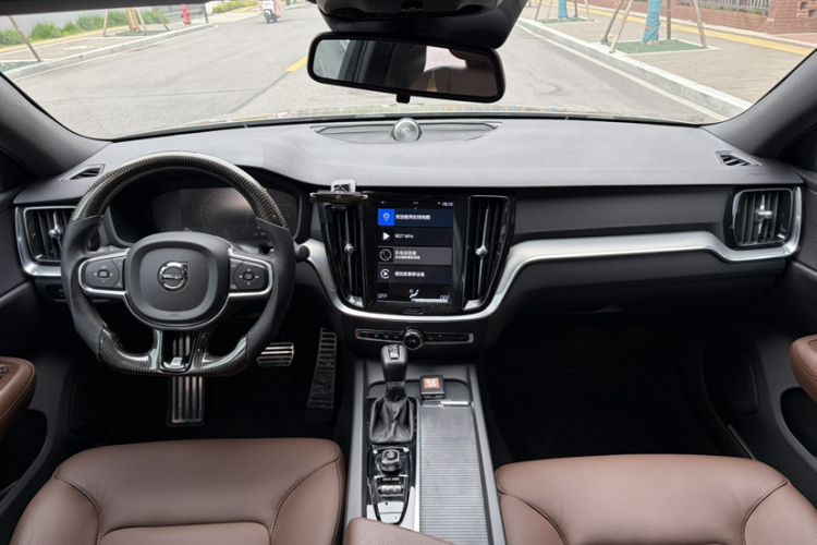 Used Volvo S60 2021 T4 Zhiyi Luxury Edition