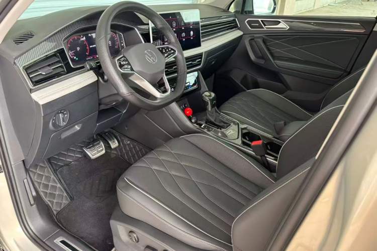 Used Volkswagen Tiguan L 2022 330TSI Automatic Two-Wheel Drive R-Line Enhanced Edition