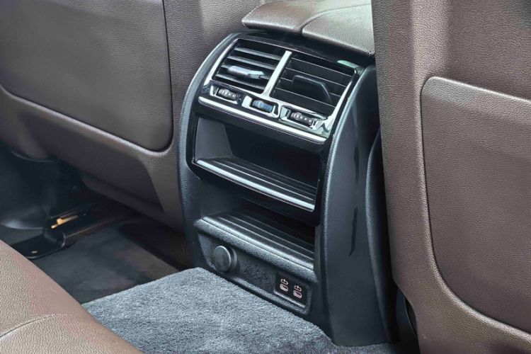 Used BMW 5 Series 2020 525Li M Sport Package Interior 4