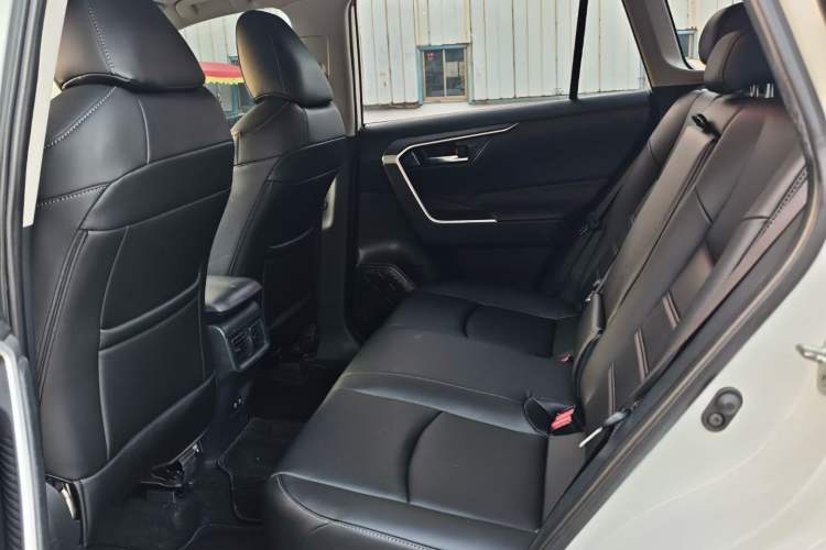 Used Toyota RAV4 2020 2.0L CVT Two-Wheel Drive Fashion Edition
