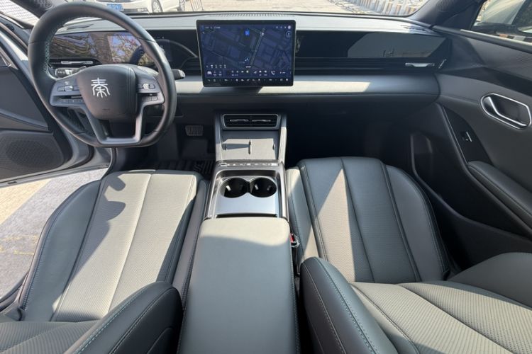 Used BYD Qin L 2025 EV 470KM Leading Edition Interior 4