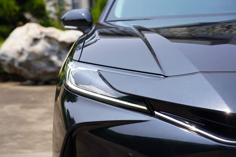 Used Toyota Camry 2026 Model Dual-Engine 2.0HGVP Luxury Edition Exterior 7