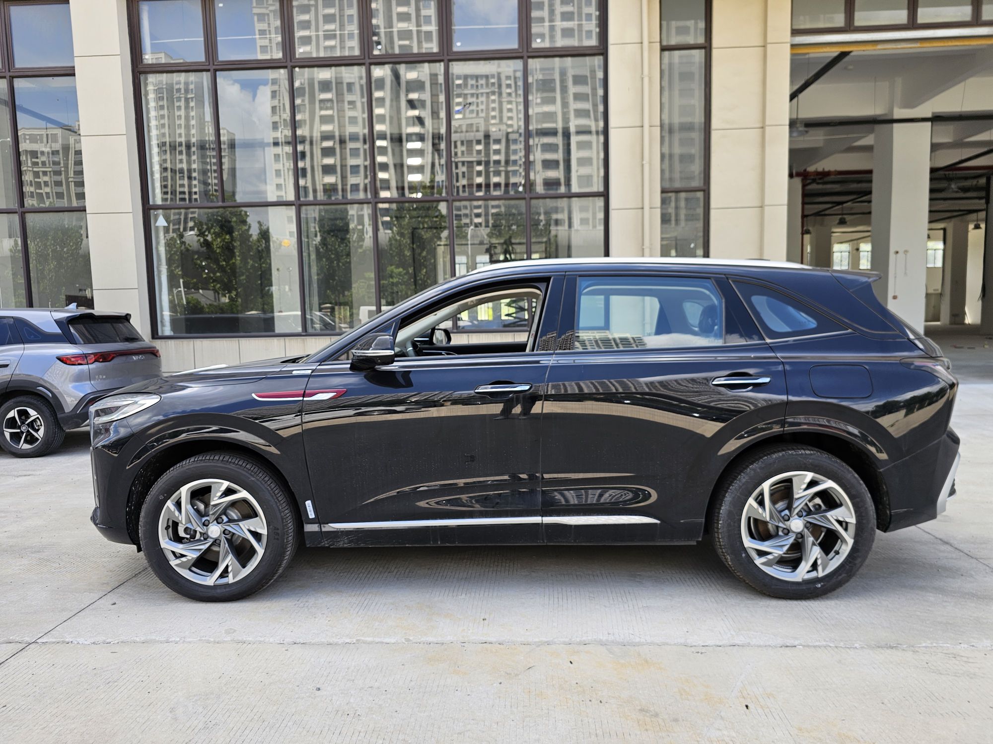 Hongqi HS3 PHEV 2024 PHEV 115km Jingwei Edition — снимка 15