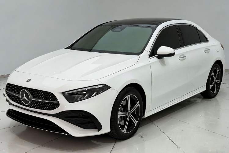 Used Mercedes-Benz A-Class 2024 Updated A 200 L Fashion Version Exterior 3