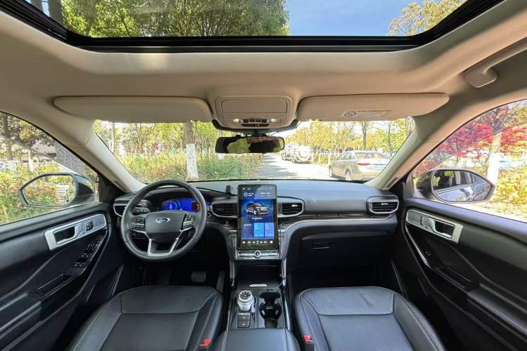 Used Ford Explorer 2020 EcoBoost 285 4x4 Titanium Edition 6 Seats