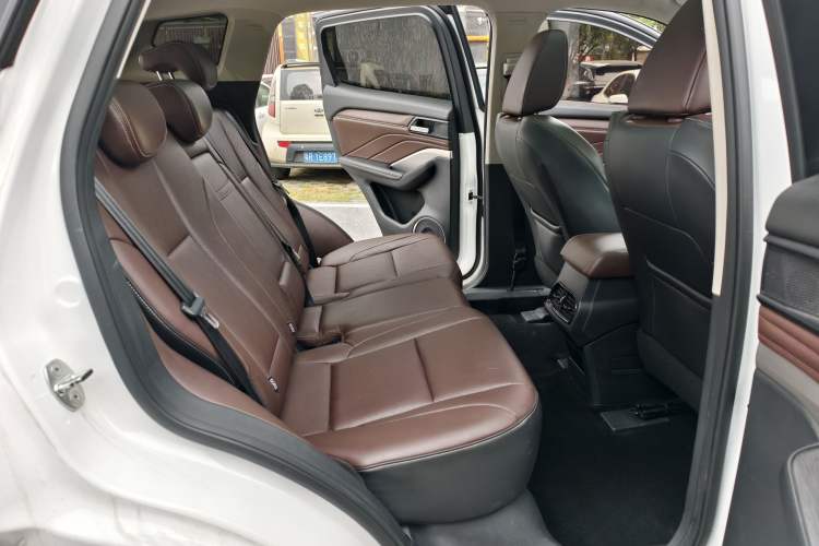 Used Wey VV6 2020 2.0T Two-Wheel Drive Smart Protection+
