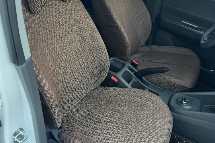 Used Wuling Hongguang New Energy 2025 Extended-Range Hybrid 50KM Comfort Version