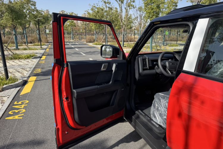 Used iCAR 03T 2024 501km Four-wheel Drive Long-Range Version
