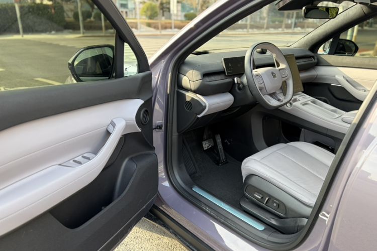 Used Nio EC6 2024 75 kWh
