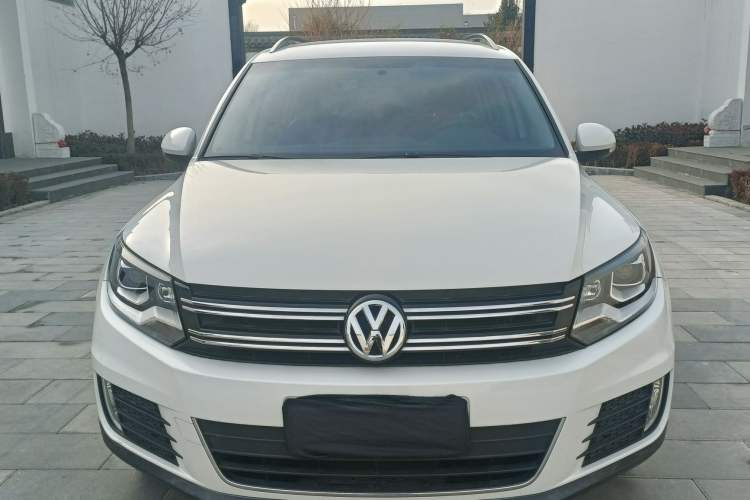 Used Volkswagen Tiguan L 2017 300TSI Automatic Two-Wheel Drive Silk Road Luxury Edition
