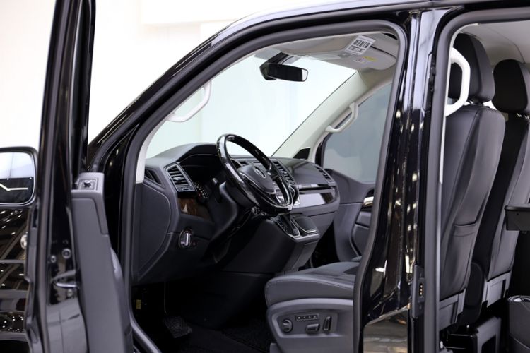 Used Volkswagen Multivan 2019 2.0 TSI 4x4 Prestige Edition 7-Seater
