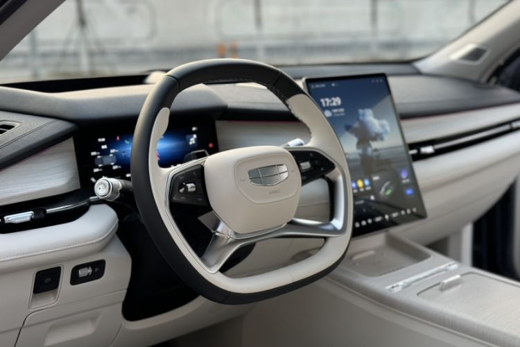 Used Geely Auto Preface L 2024 Zhiqing 1.5TD Tiangong Edition
