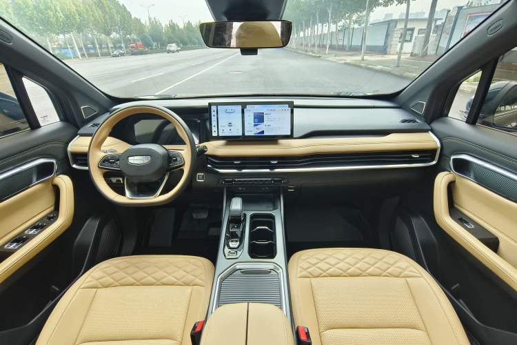 Used Geely Auto Haoyue L 2023 2.0T DCT Flagship Version