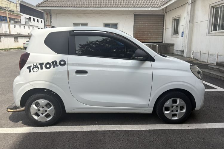 Used Roewe Clever 2021 302 km New Four-Seater Super-Efficient Version