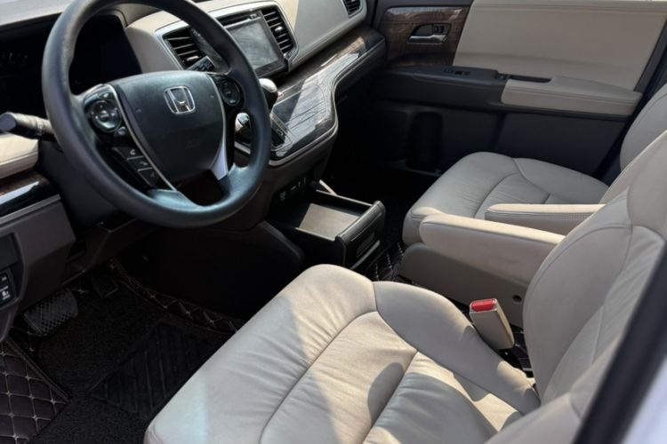 Used Honda Odyssey 2015 Revised 2.4L Luxury Edition