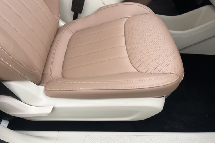 Used Wuling Bingo 2025 410 km Lingxi Deluxe Edition Interior 12