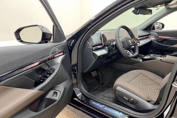 Used BMW 5 Series 2025 530Li Leading Model M Sport Package