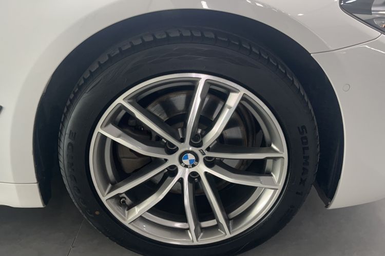 Used BMW 5 Series 2019 Restyled 525Li M Sport Package Exterior 3