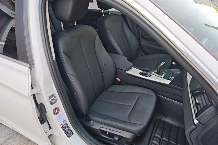 Used BMW 3 Series 2014 320Li Fashion Model