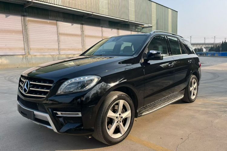 Used Mercedes-Benz M-Class 2014 ML 400 4MATIC Dynamic Model